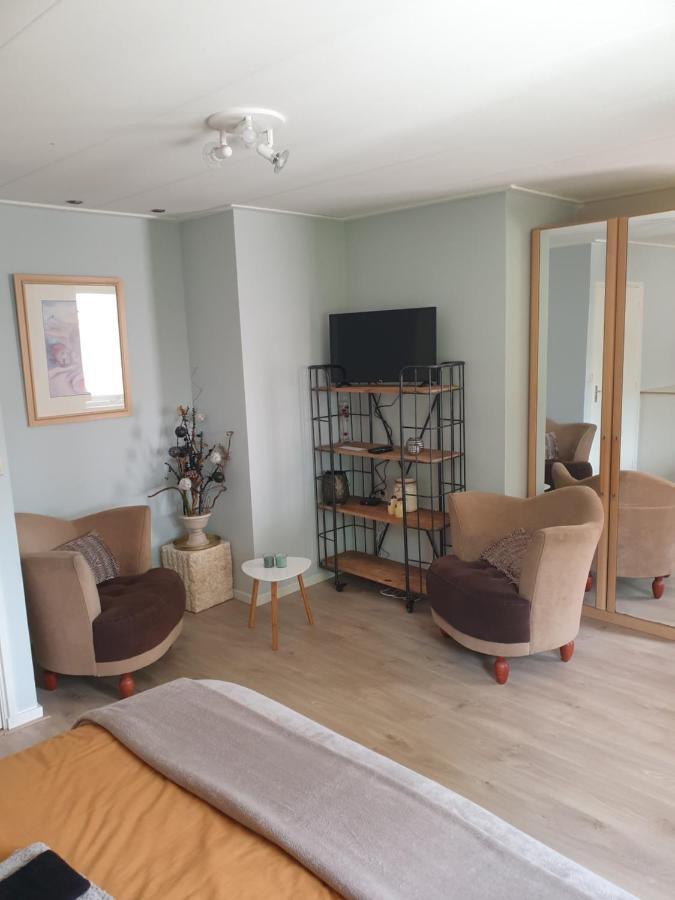 Bij De Oude Dijk Bed & Breakfast Wilp Dış mekan fotoğraf